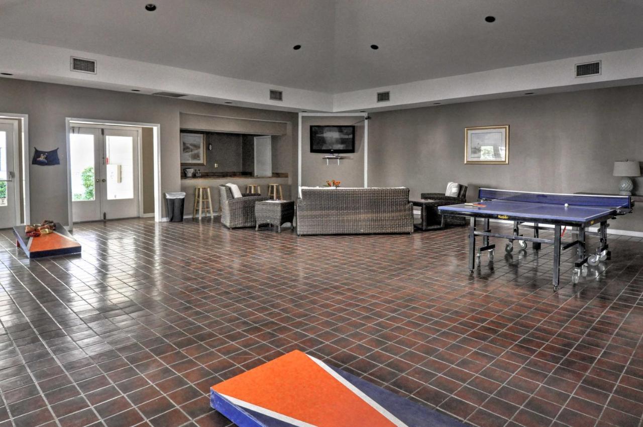 Resort-Style Hilton Head Condo - Walk To Beach! 힐튼 헤드 아일랜드 외부 사진
